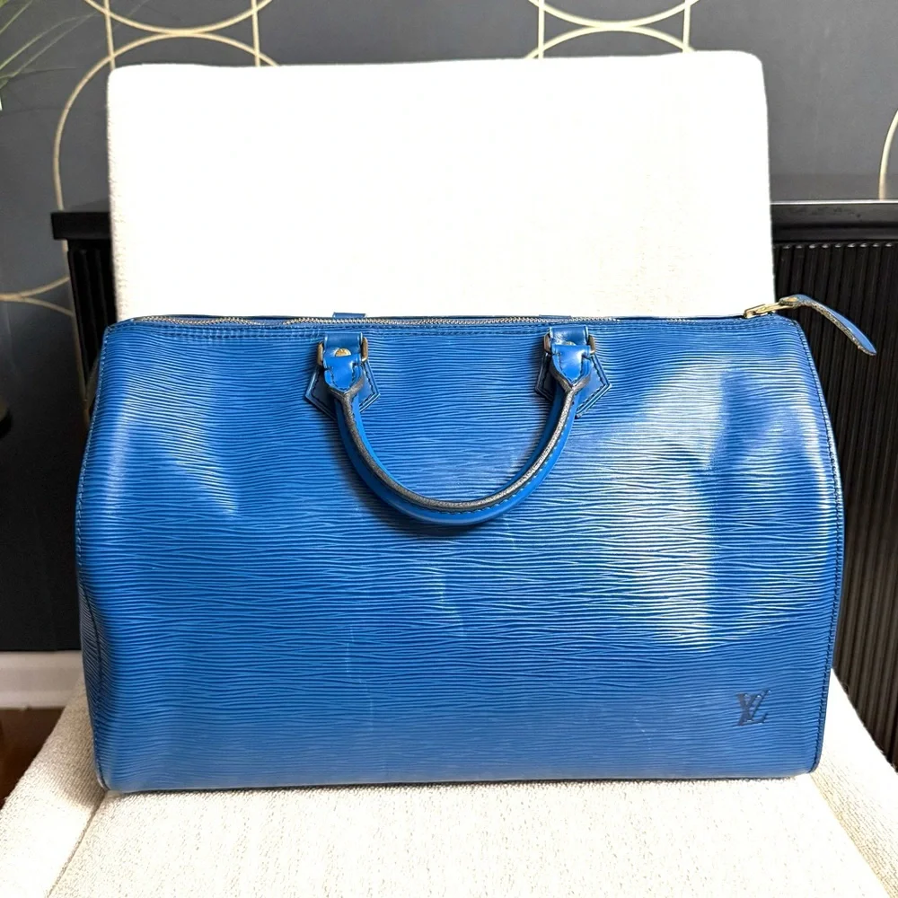 Authentic Louis Vuitton Speedy 35 Epi Leather satchel Bag Toledo blue M42995